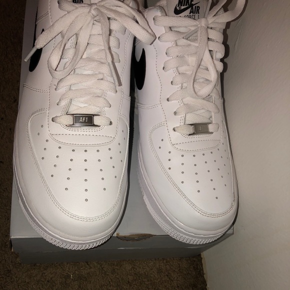 Airforce 1s size 11s! - Picture 3 of 6